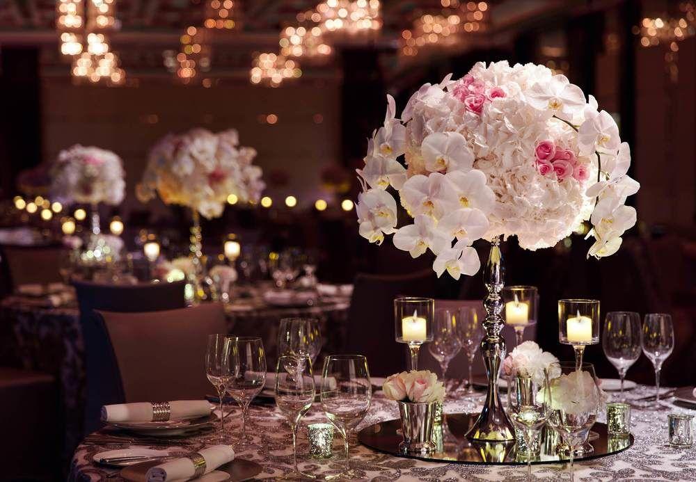 Hong Kong SkyCity Marriott Hotel Eksteriør bilde Wedding reception at The Ritz-Carlton, Hong Kong