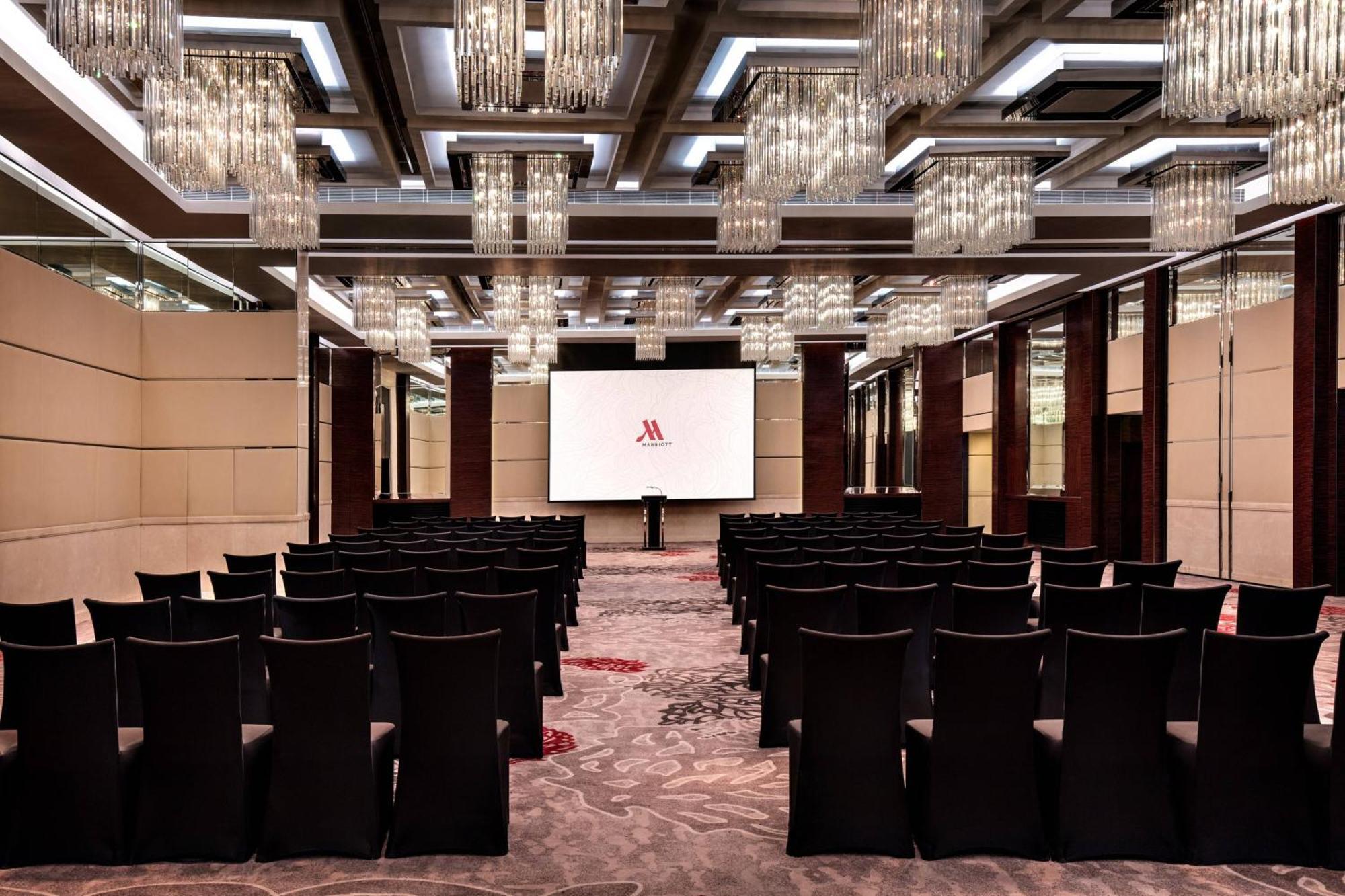 Hong Kong SkyCity Marriott Hotel Eksteriør bilde The Grand Ballroom